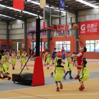 包含叙利亚篮球协会积极推广青少年训练计划的词条